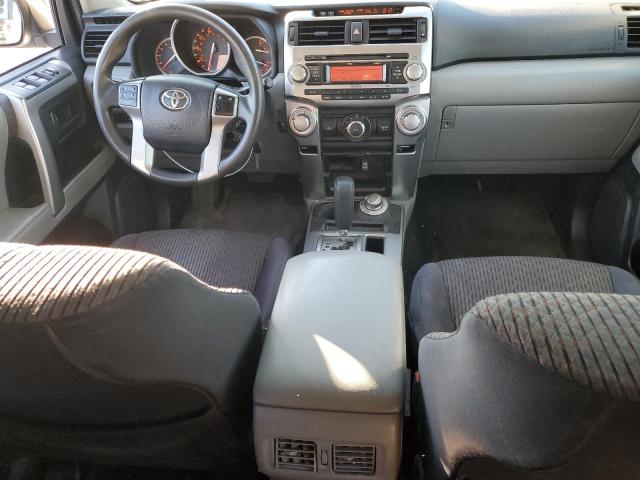 JTEBU5JR2D5133743 - 2013 TOYOTA 4RUNNER SR5 Silber Foto 8