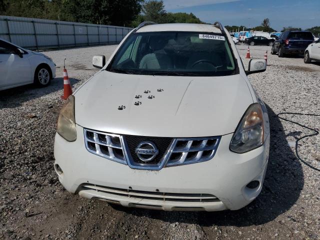 JN8AS5MV0BW288575 - 2011 NISSAN ROGUE S WHITE photo 5