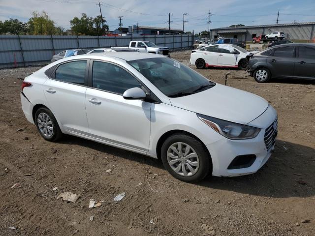 3KPC24A65ME135750 - 2021 HYUNDAI ACCENT SE WHITE photo 4