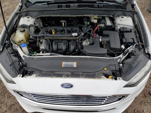 3FA6P0H77HR355627 - 2017 FORD FUSION SE WHITE photo 11