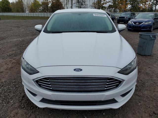 3FA6P0H77HR355627 - 2017 FORD FUSION SE WHITE photo 5