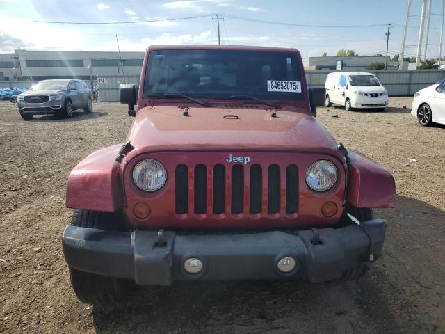 1J4BA5H18BL536996 - 2011 JEEP WRANGLER U SAHARA BURGUNDY photo 5