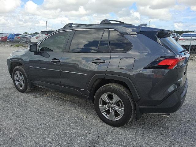 2T3RWRFV4RW231439 - 2024 TOYOTA RAV4 XLE Մոխրագույն լուսանկար 2