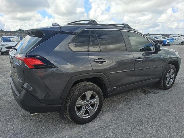 2T3RWRFV4RW231439 - 2024 TOYOTA RAV4 XLE Մոխրագույն լուսանկար 3