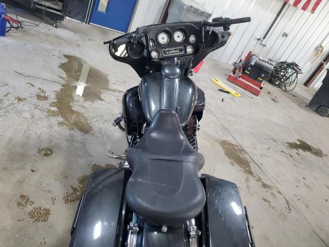 1HD1KB4179Y623500 - 2009 HARLEY-DAVIDSON FLHX GRAY photo 6