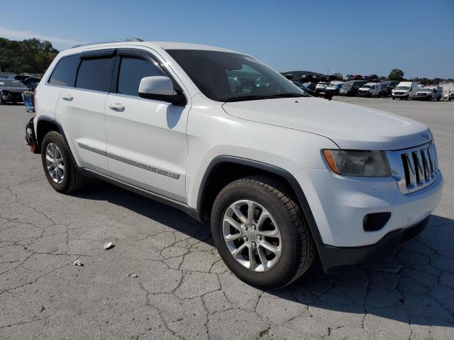 1C4RJFAG9DC634799 - 2013 JEEP GRAND CHER LAREDO WHITE photo 4