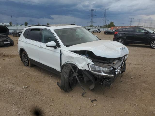 3VV2B7AX4KM182200 - 2019 VOLKSWAGEN TIGUAN SE Ақ фото 4
