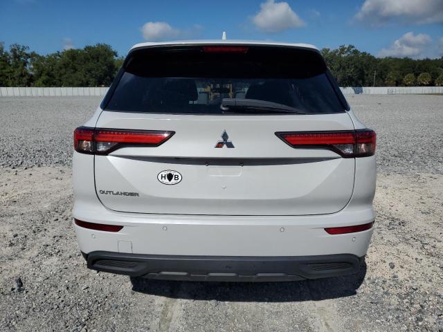 JA4J3TA82NZ000466 - 2022 MITSUBISHI OUTLANDER ES 白色 照片 6