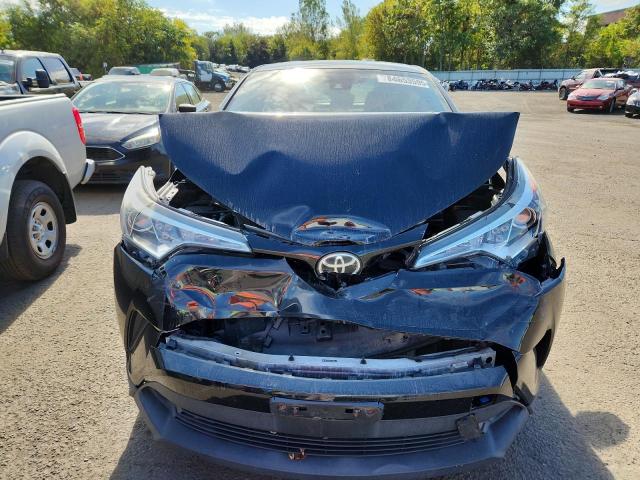 NMTKHMBX4JR013947 - 2018 TOYOTA C-HR XLE Czarny zdjęcie 5