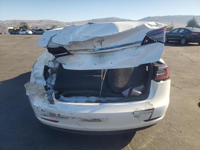 5YJ3E1EA0JF053855 - 2018 TESLA MODEL 3 თეთრი ფოტო 6