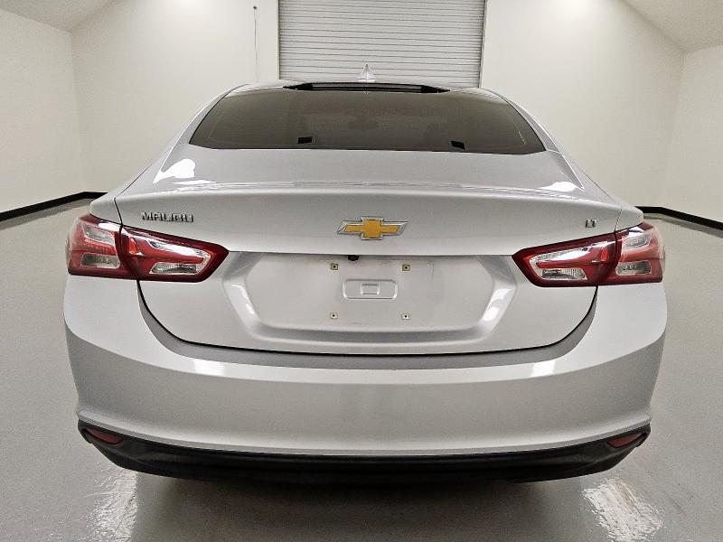 1G1ZD5STXLF058000 - 2020 CHEVROLET MALIBU LT Сріблястий фото 6