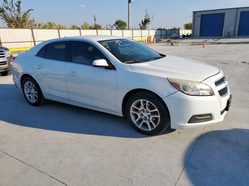 1G11D5RR7DF111082 - 2013 CHEVROLET MALIBU 1LT WHITE photo 4