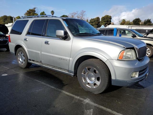 5LMFU27506LJ12017 - 2006 LINCOLN NAVIGATOR GRAY photo 4