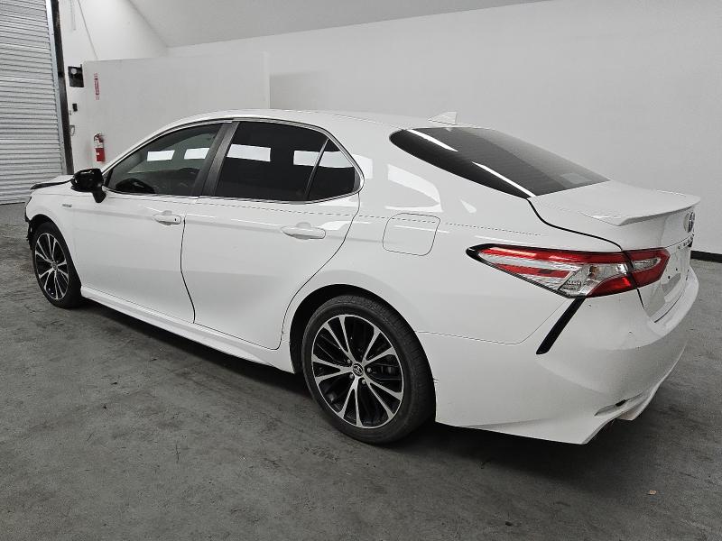 4T1G31AK0LU014887 - 2020 TOYOTA CAMRY SE WHITE photo 2