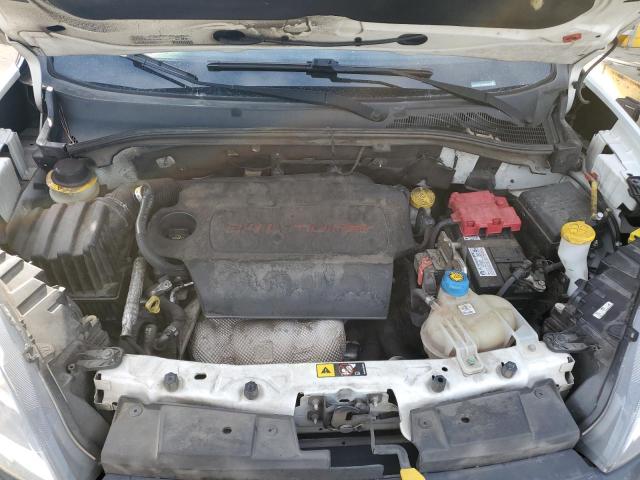 ZFBHRFAB6K6M40965 - 2019 RAM PROMASTER CITY Белый фото 11