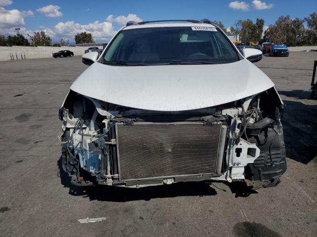 2T3RFREV8FW391854 - 2015 TOYOTA RAV4 XLE WHITE photo 5