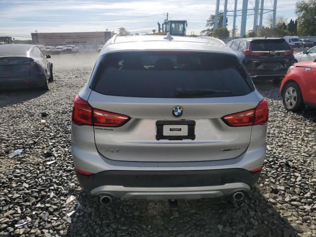 WBXJG9C08M5S80181 - 2021 BMW X1 XDRIVE28I Gümüş fotoğraf 6