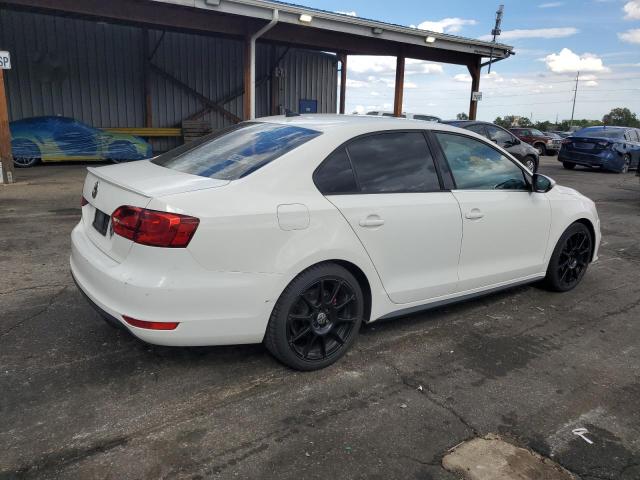 3VW567AJ9CM450930 - 2012 VOLKSWAGEN JETTA GLI თეთრი ფოტო 3