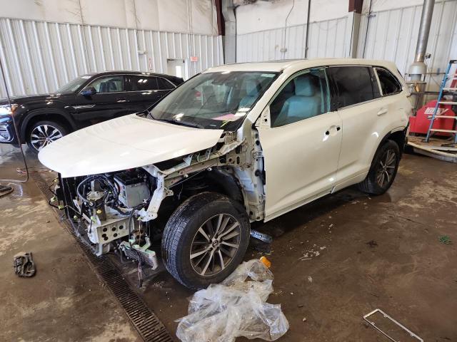 2017 TOYOTA HIGHLANDER SE, 