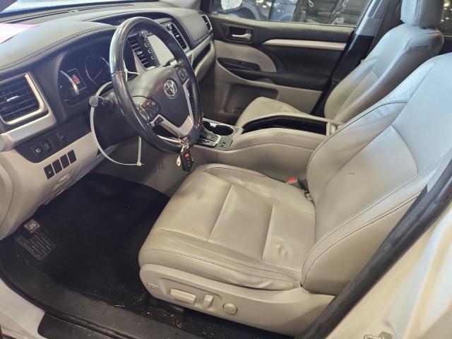 5TDJZRFH8HS512576 - 2017 TOYOTA HIGHLANDER SE WHITE photo 7