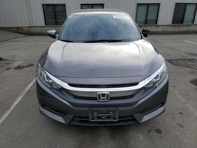 2HGFC2F54JH512813 - 2018 HONDA CIVIC LX ნაცრისფერი ფოტო 5