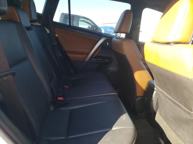 JTMJFREVXGD183454 - 2016 TOYOTA RAV4 SE WHITE photo 11