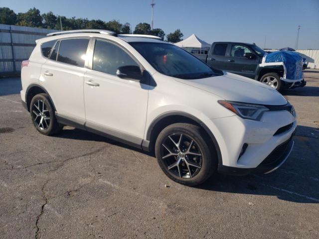 JTMJFREVXGD183454 - 2016 TOYOTA RAV4 SE WHITE photo 4