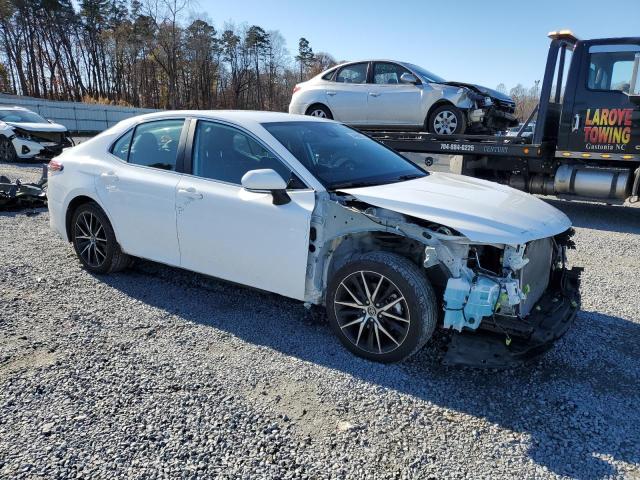 4T1T11AK9RU845527 - 2024 TOYOTA CAMRY SE NIGHT SHADE WHITE photo 4