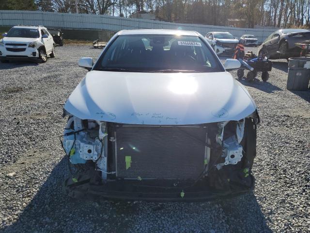 4T1T11AK9RU845527 - 2024 TOYOTA CAMRY SE NIGHT SHADE WHITE photo 5