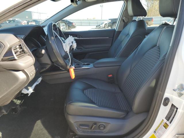 4T1T11AK9RU845527 - 2024 TOYOTA CAMRY SE NIGHT SHADE WHITE photo 7