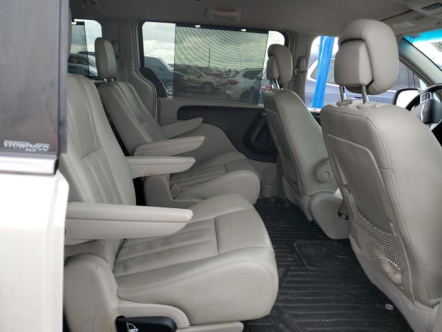 2C4RC1CG2DR569425 - 2013 CHRYSLER TOWN & COU TOURING L WHITE photo 11
