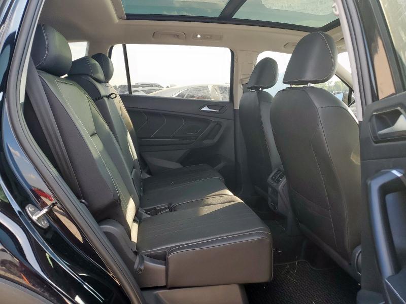 3VVNB7AX0RM183836 - 2024 VOLKSWAGEN TIGUAN SE Schwarz Foto 11