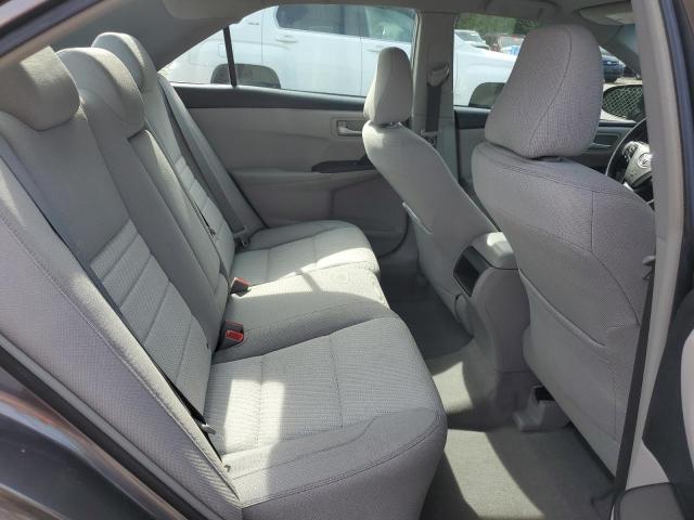 4T1BF1FK1HU413244 - 2017 TOYOTA CAMRY LE GRAY photo 10