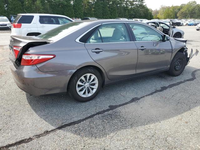 4T1BF1FK1HU413244 - 2017 TOYOTA CAMRY LE GRAY photo 3