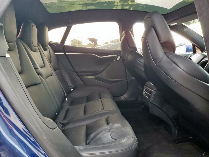 5YJSA1E27HF230279 - 2017 TESLA MODEL S Niebieski zdjęcie 11