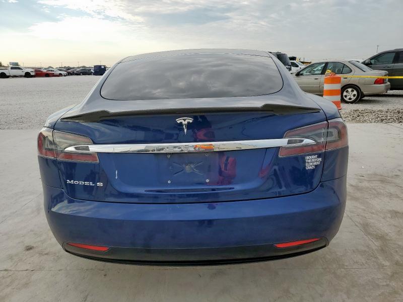 5YJSA1E27HF230279 - 2017 TESLA MODEL S Niebieski zdjęcie 6