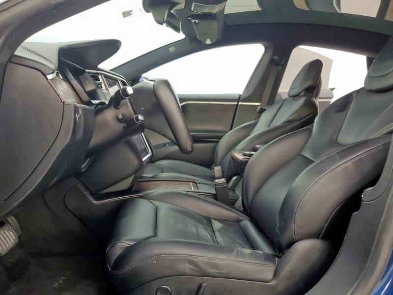 5YJSA1E27HF230279 - 2017 TESLA MODEL S Niebieski zdjęcie 7