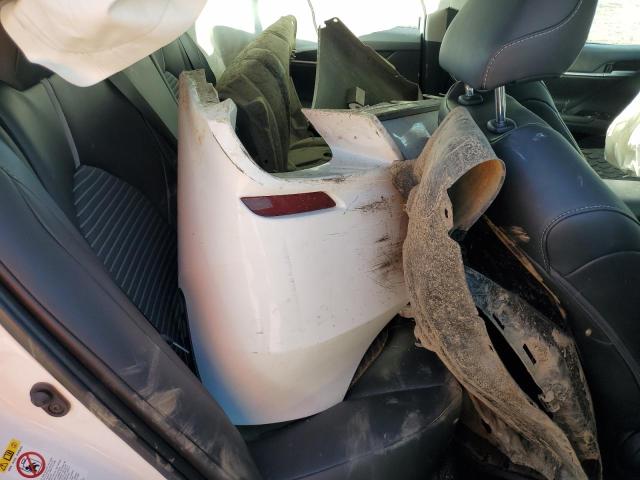 4T1B11HK4KU220413 - 2019 TOYOTA CAMRY L WHITE photo 10