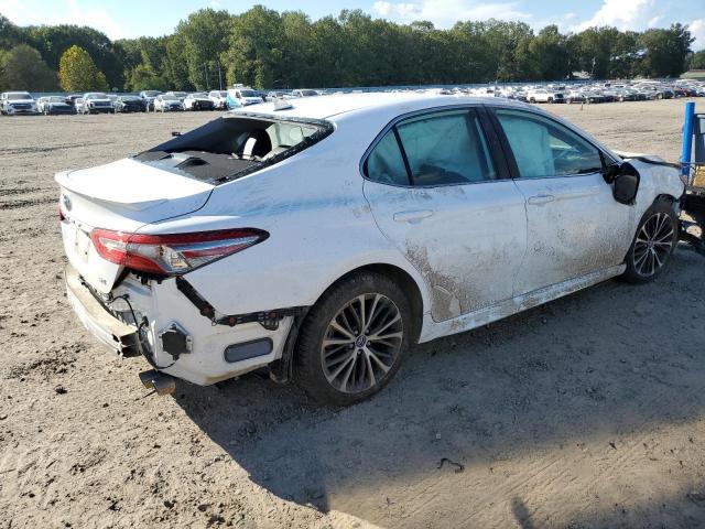 4T1B11HK4KU220413 - 2019 TOYOTA CAMRY L WHITE photo 3