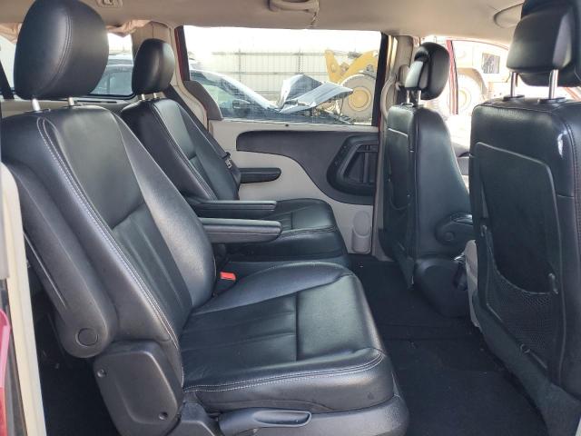 2C4RC1CG6CR163579 - 2012 CHRYSLER TOWN & COU TOURING L RED photo 11