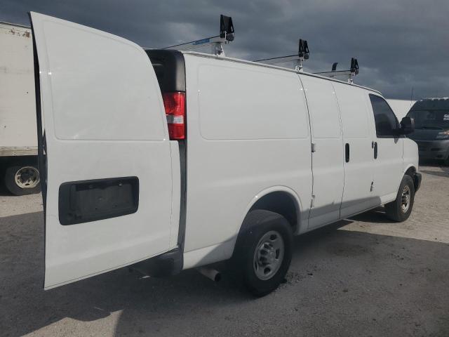 1GCWGAFP5P1211392 - 2023 CHEVROLET EXPRESS G2 თეთრი ფოტო 3