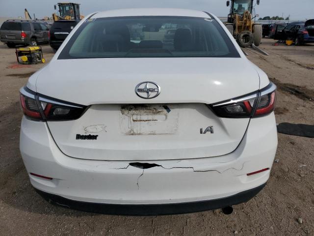 3MYDLBZV1GY144886 - 2016 TOYOTA SCION IA WHITE photo 6