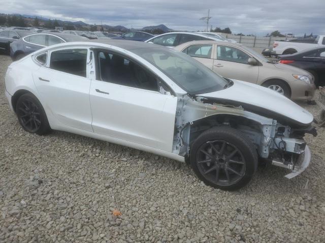 5YJ3E1EA0PF486388 - 2023 TESLA MODEL 3 白色 照片 4