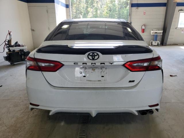 4T1B11HK3JU076920 - 2018 TOYOTA CAMRY L WHITE photo 6