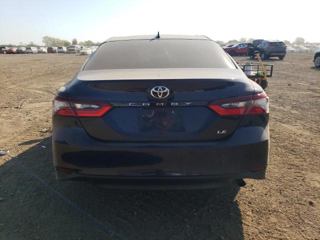 4T1C11AK8NU685926 - 2022 TOYOTA CAMRY LE BLUE photo 6