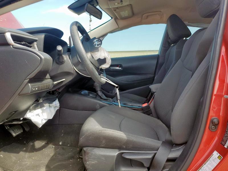 5YFEPMAE8MP213454 - 2021 TOYOTA COROLLA LE 红色 照片 7