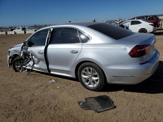 1VWAT7A31HC085449 - 2017 VOLKSWAGEN PASSAT S SILVER photo 2