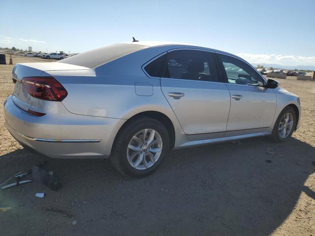 1VWAT7A31HC085449 - 2017 VOLKSWAGEN PASSAT S SILVER photo 3
