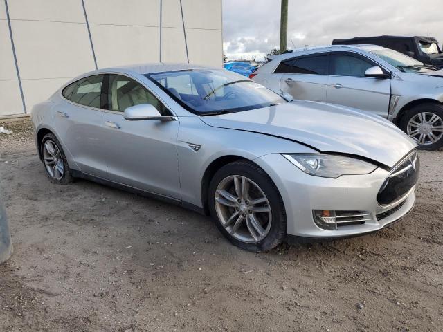 5YJSA1CN5DFP24938 - 2013 TESLA MODEL S SILVER photo 4