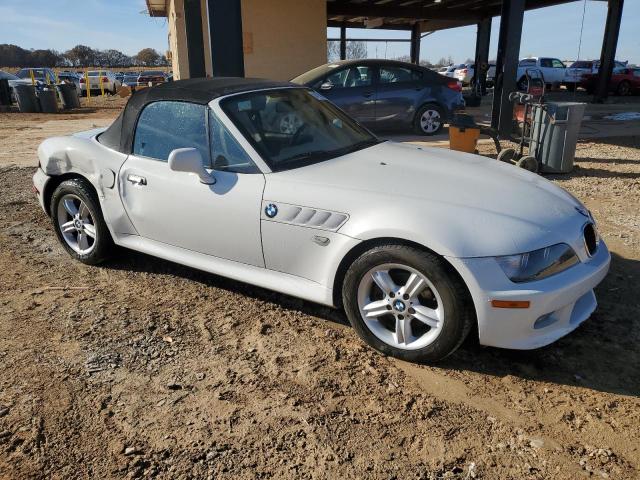 WBACH9343YLF89046 - 2000 BMW Z3 2.3 WHITE photo 4